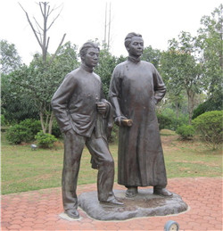 青年毛主席雕塑