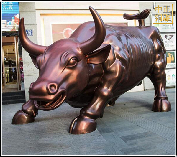 5米高铸铜牛雕塑