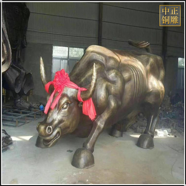 大型鎏金铜牛