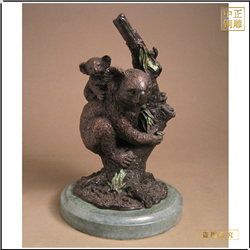 树袋熊铜雕塑