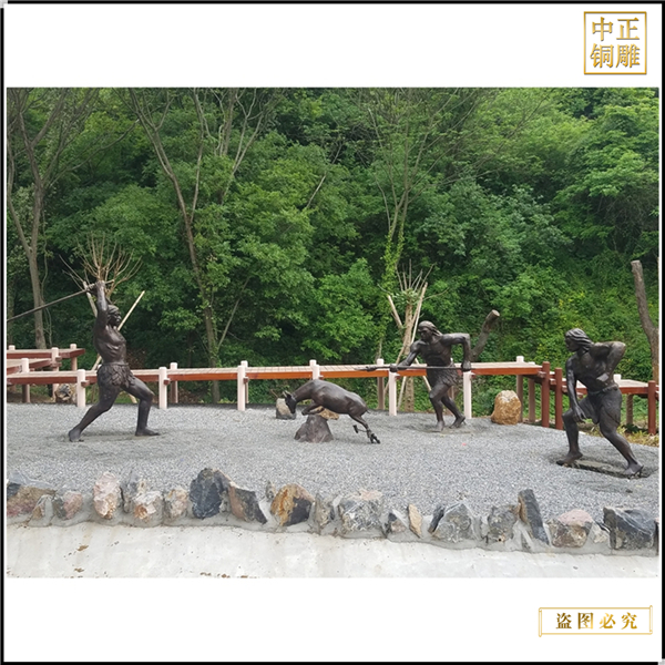 园林马坝人捕猎铜雕塑
