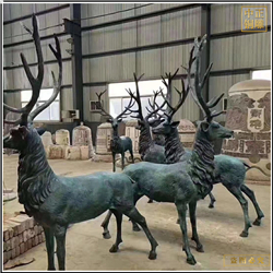 ​纯铜大型室外铜鹿雕塑