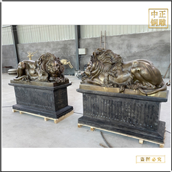 2米卧式铜狮子图片