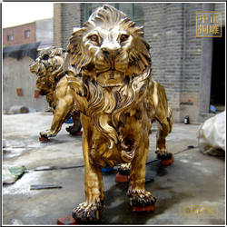 黄铜狮子雕塑