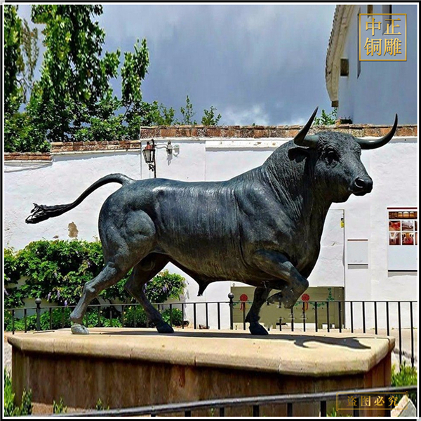 景区铜雕牛雕塑