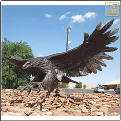 大型老鹰动物铜雕塑