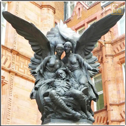 带翅膀广场人物铜雕塑